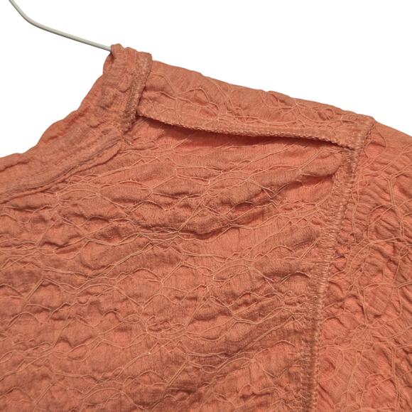 NWT Chico's Knit M Top Textured Cap Sleeve Tee Top Coral Blossom - Picture 8 of 10